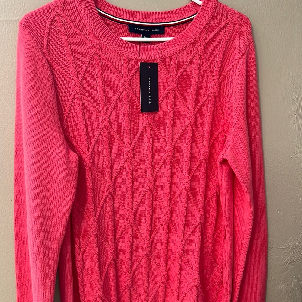 Tommy Hilfiger  Crewneck salmon colored sweater size Large